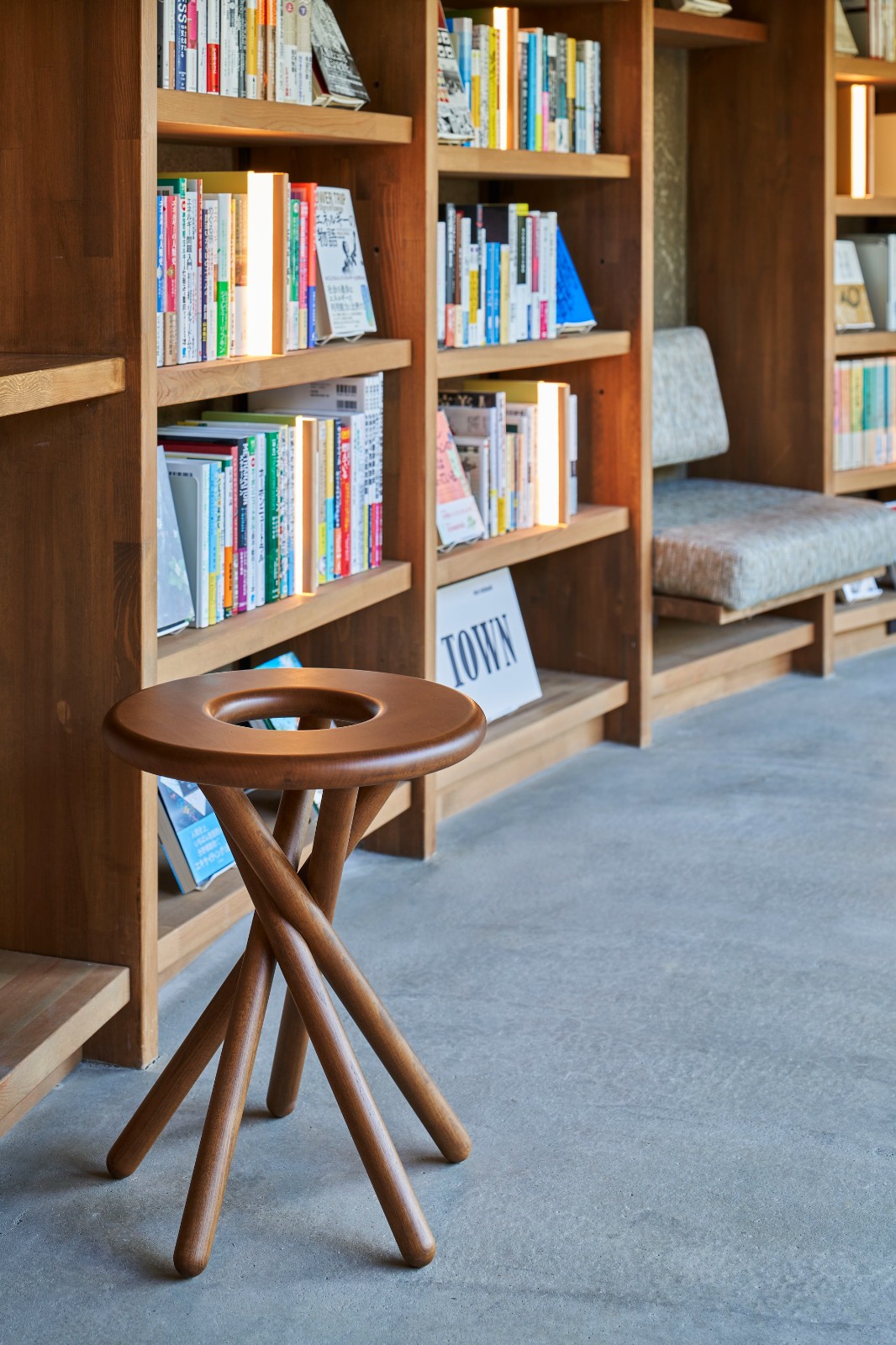 BIM建筑|晴天耕田雨天看书，农民的地球图书馆 / 中村拓志建筑事务所 & NAP