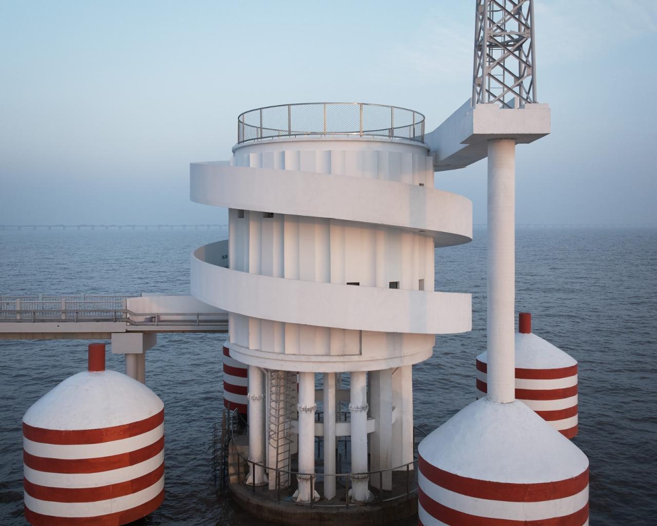 BIM建筑|扭转塔和螺旋站，上海海上的生态基础设施 / HCCH合尘建筑