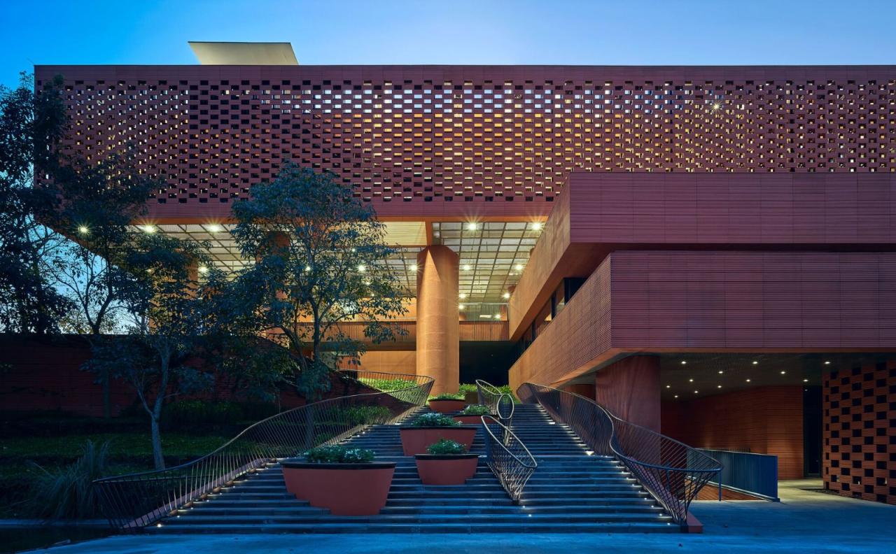 BIM建筑|海南生态智慧新城数字市政厅 / 清华大学建筑设计研究院 素朴建筑工作室