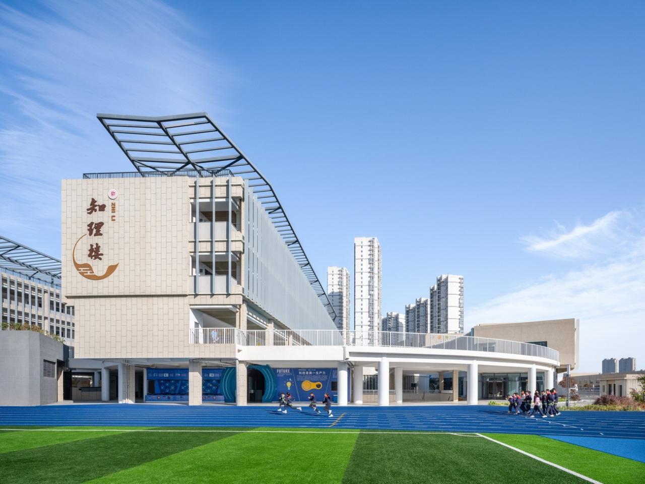 BIM建筑|扬名实验学校 / 米丈建筑