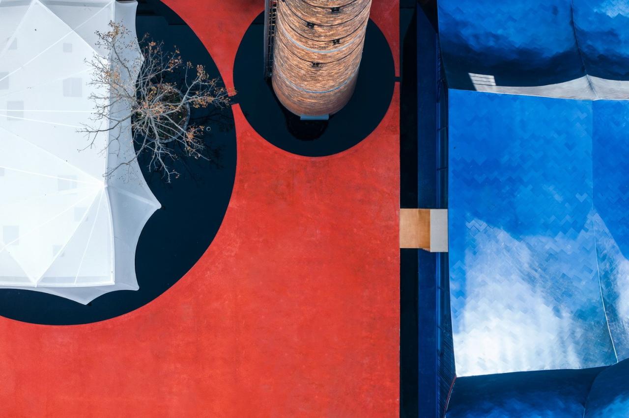 BIM建筑|青丘和白崖：仿佛海浪一般起伏的蓝色山丘下是我们“摇摇摆摆的人间” / Wutopia Lab