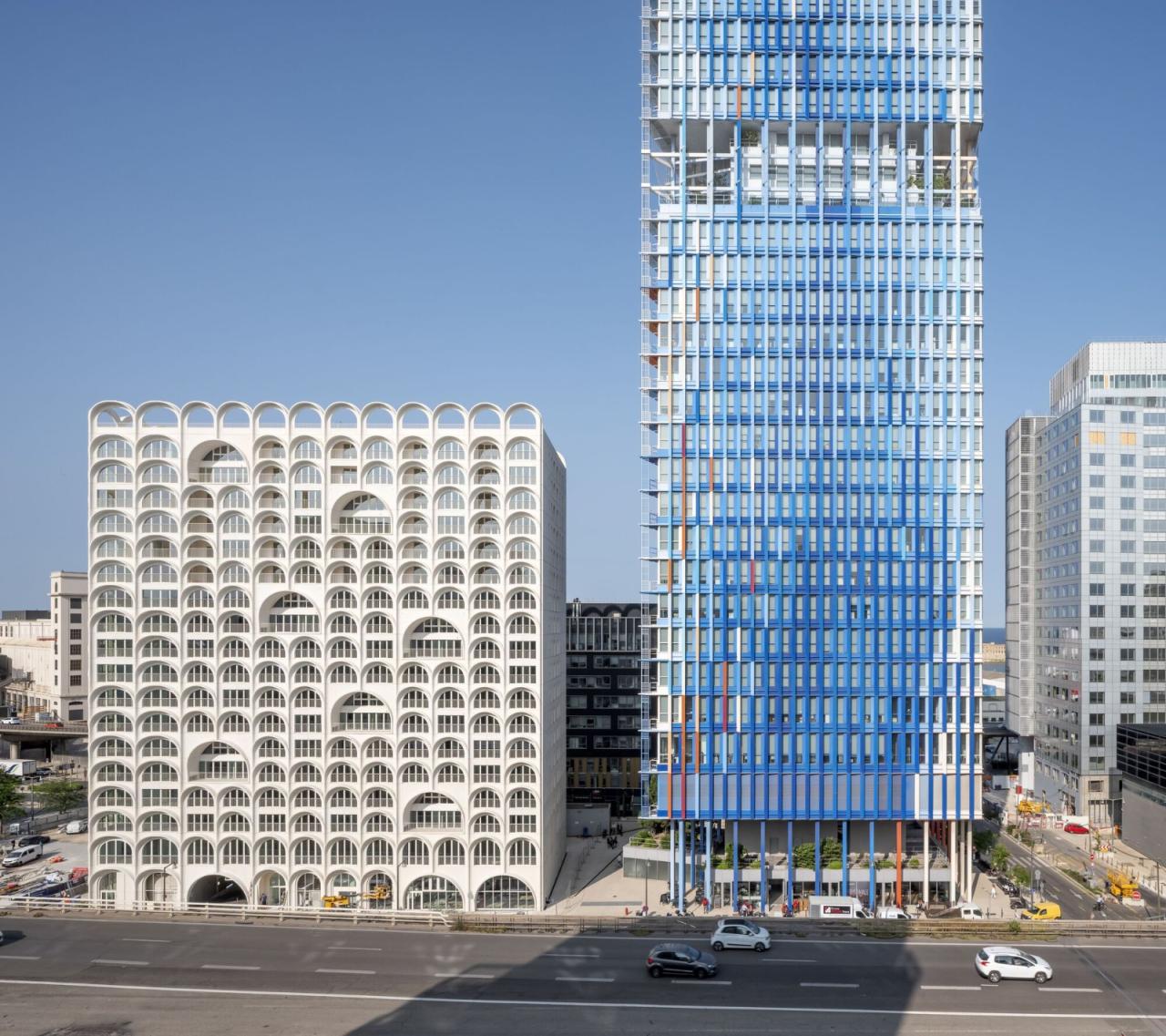 BIM建筑|414 个拱顶，‘蓝色之门’住宅 / PietriArchitectes