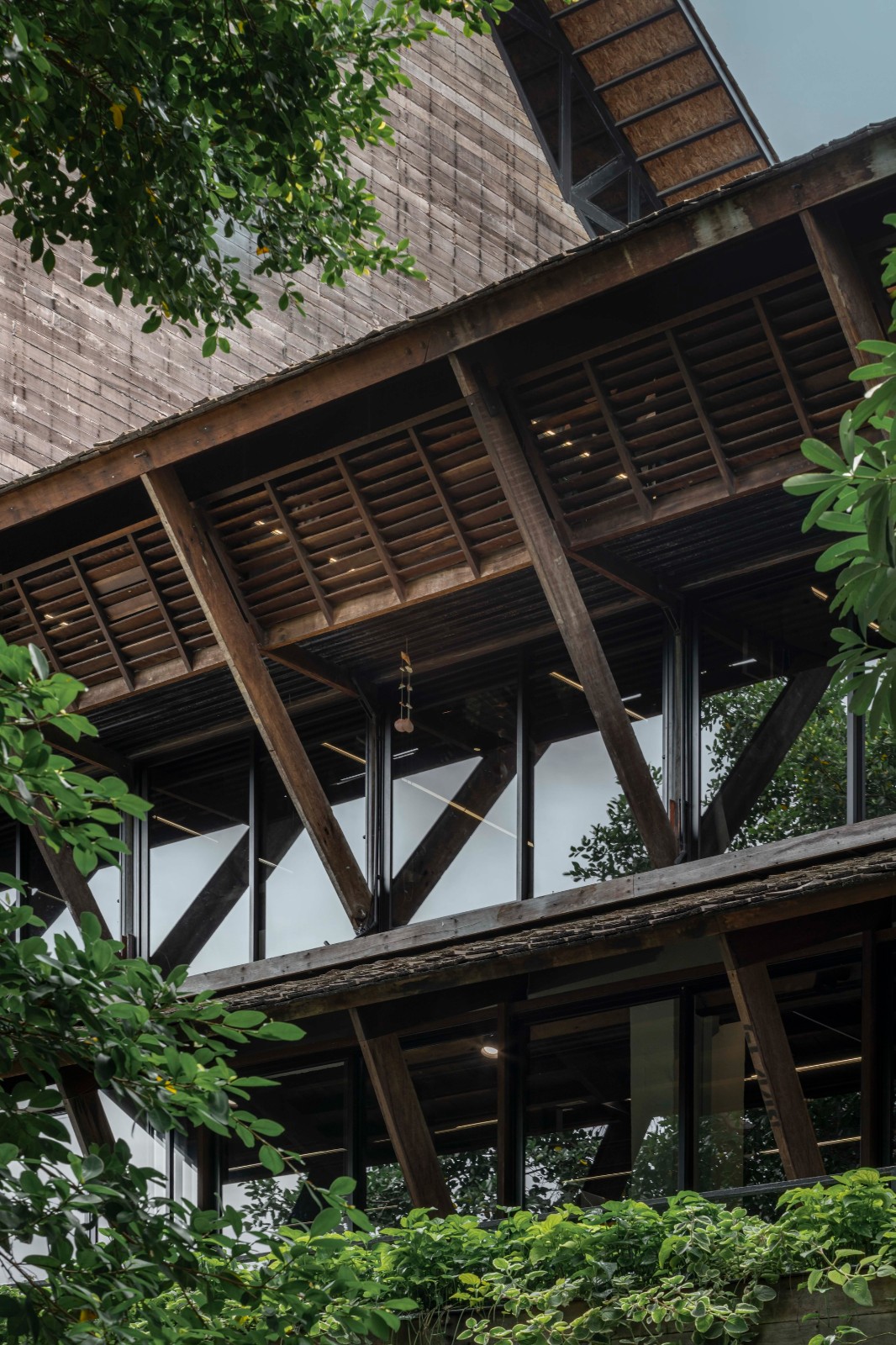 BIM建筑|建筑师们社区生活，Rabindhorn 大楼 / Arsomsilp Community and Environmental Architect