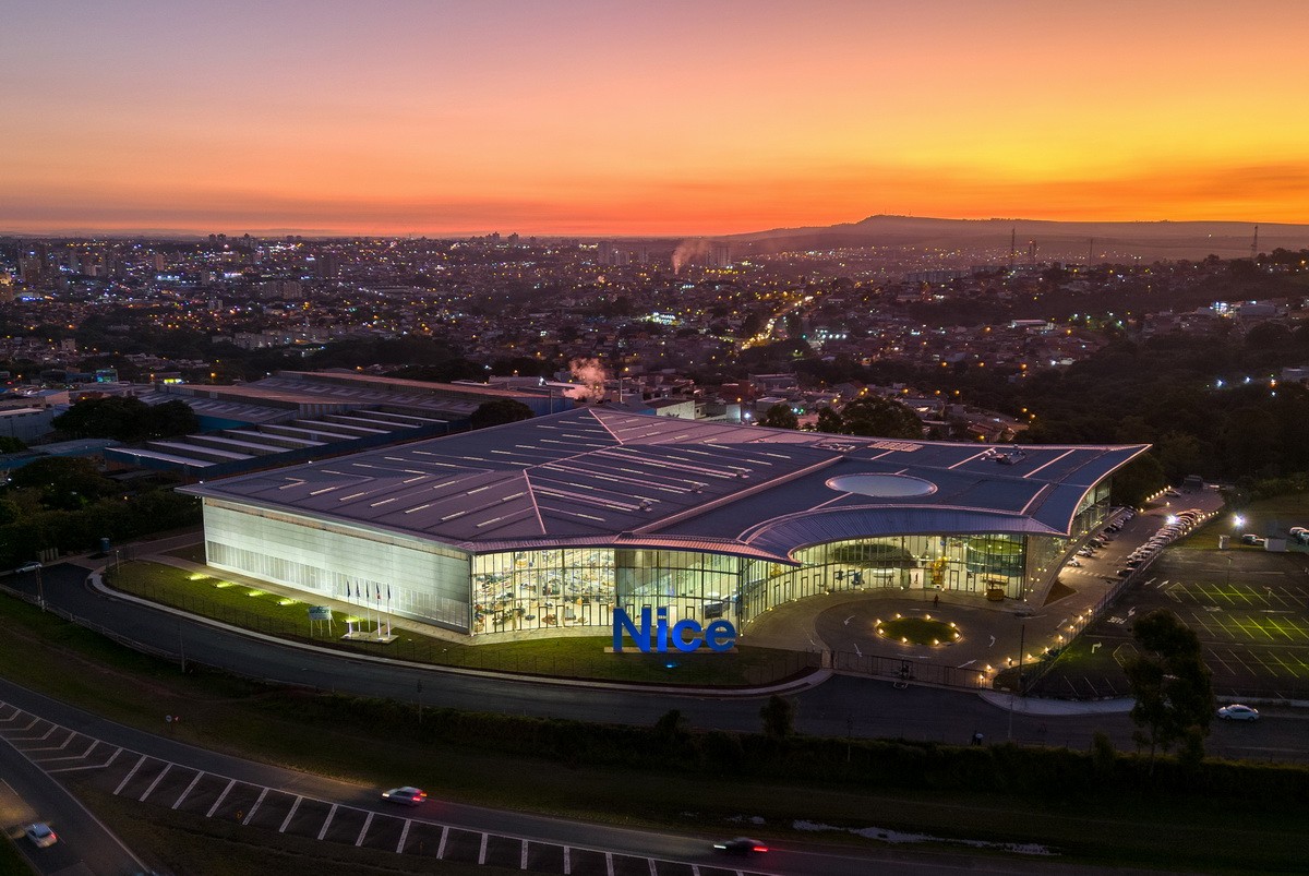 BIM建筑|Nice集团巴西总部 / MCA