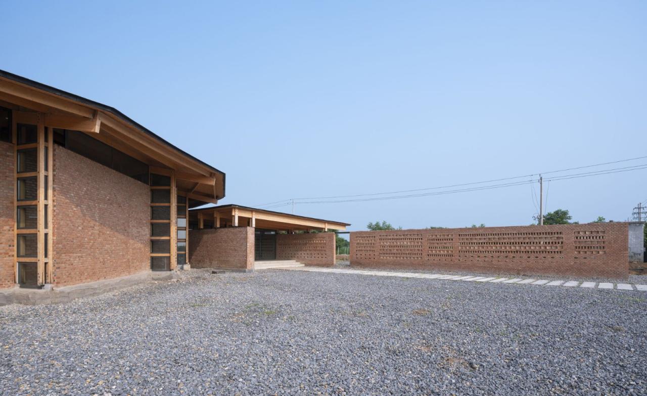 BIM建筑|熟地工艺展示馆 / 罗宇杰工作室