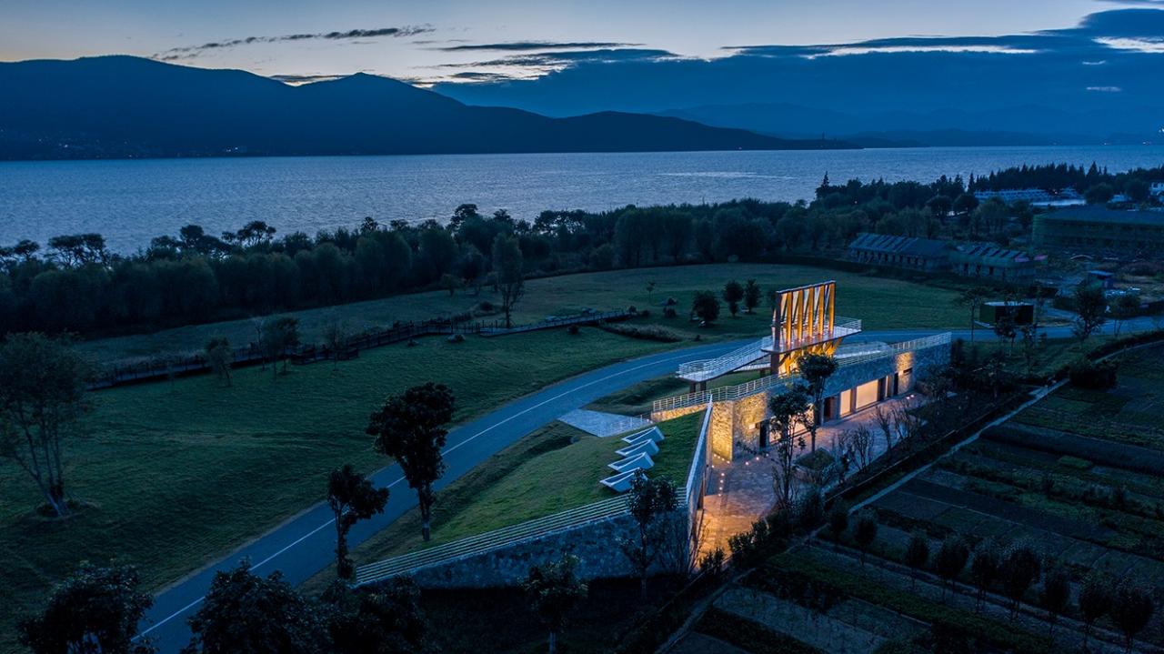 BIM建筑|帆的乡愁：环洱海生态廊道五号驿站 / 三文建筑