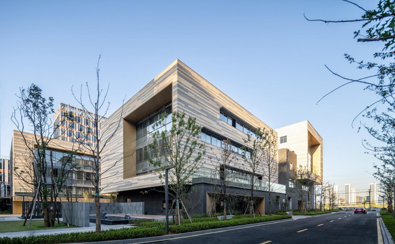 BIM建筑|工业上楼 模式迭代：杭州中节能（富阳）环保产业园 / line+孟凡浩新作