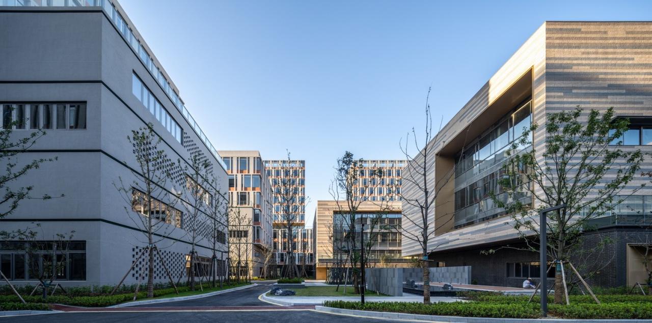 BIM建筑|工业上楼 模式迭代：杭州中节能（富阳）环保产业园 / line+孟凡浩新作