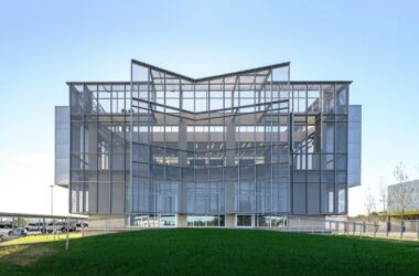 BIM建筑|生物制药总部 / Santiago Viale Lescano + Juan Manuel Juárez-BIM建筑网