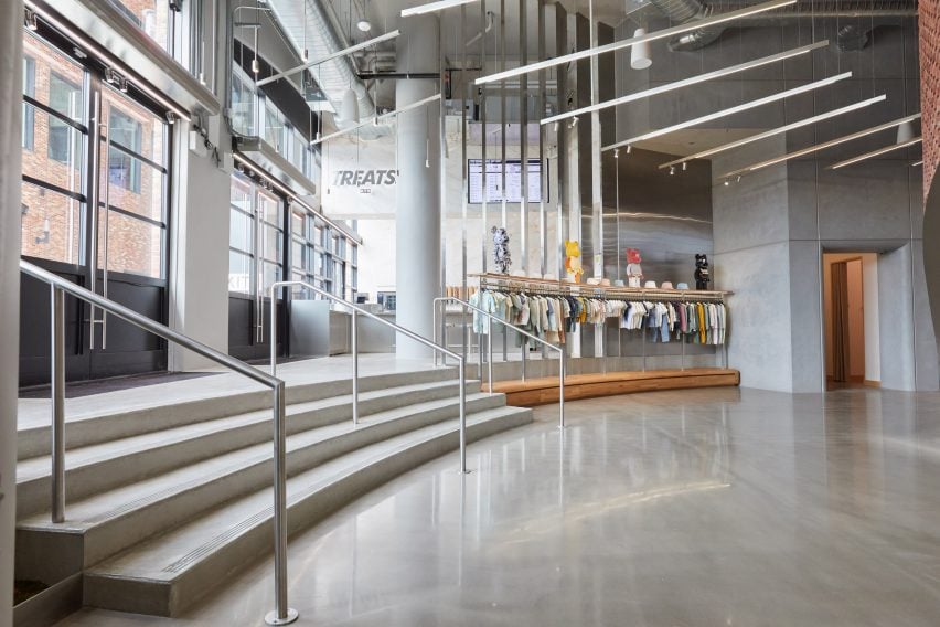 BIM建筑|Kith为其威廉斯堡店营造“工业氛围”