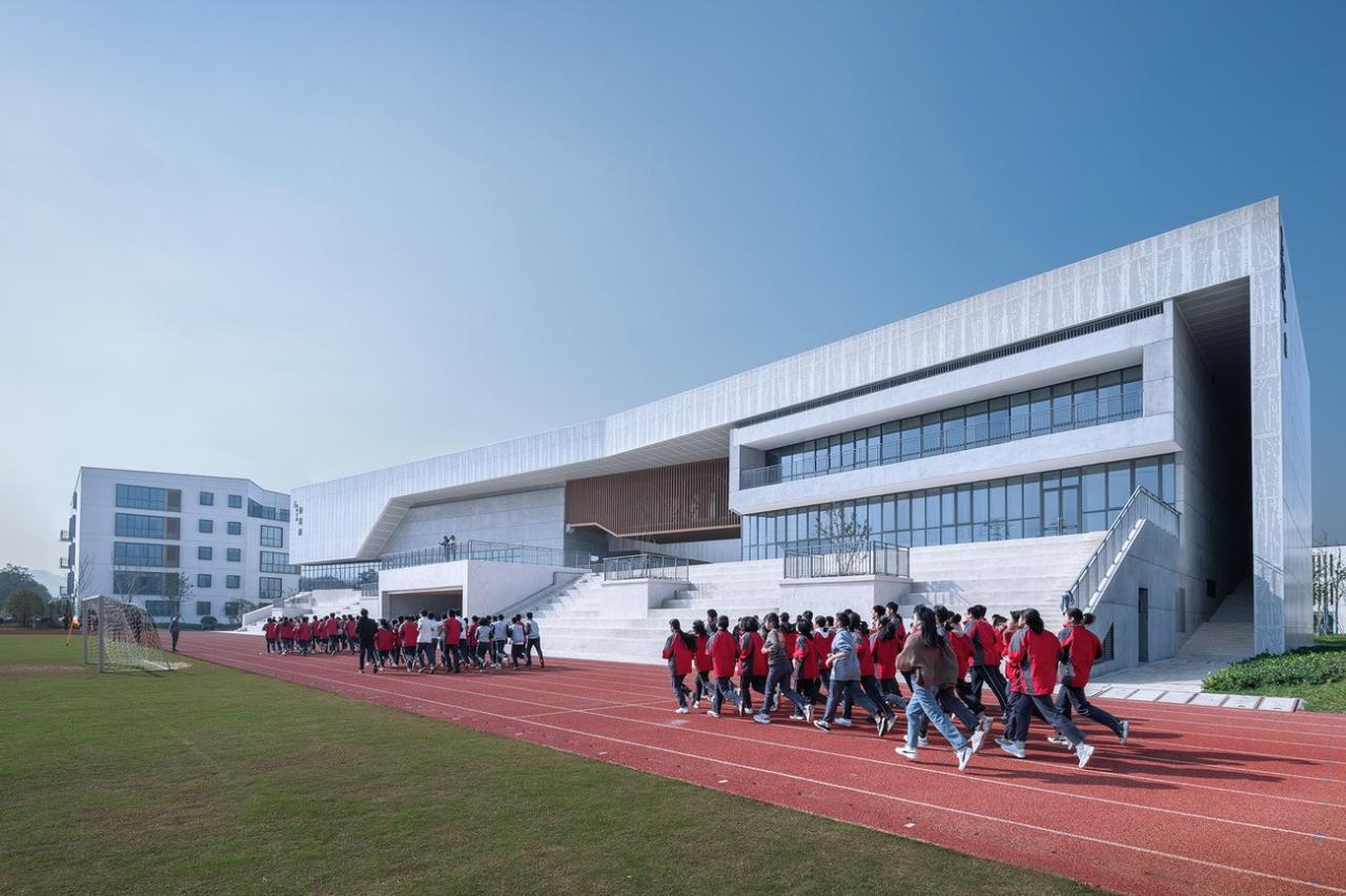 BIM建筑|杭州中泰中学建筑设计 / LZGC量子构城设计事务所+浙江建院建筑规划设计院