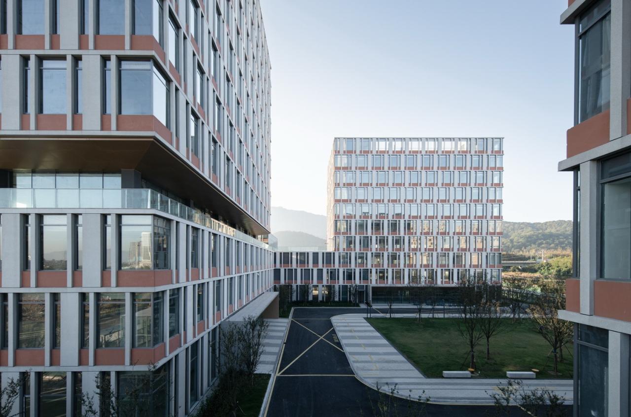 BIM建筑|工业上楼 模式迭代：杭州中节能（富阳）环保产业园 / line+孟凡浩新作