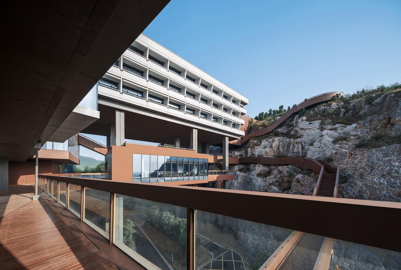 BIM建筑|徐州园博园宕口酒店 / 筑境设计