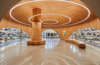 BIM建筑|Kith为其威廉斯堡店营造“工业氛围”-BIM建筑网