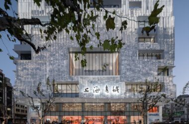 BIM建筑|以书造新城：“不读书的人”才能拯救书店？ / Wutopia Lab-BIM建筑网