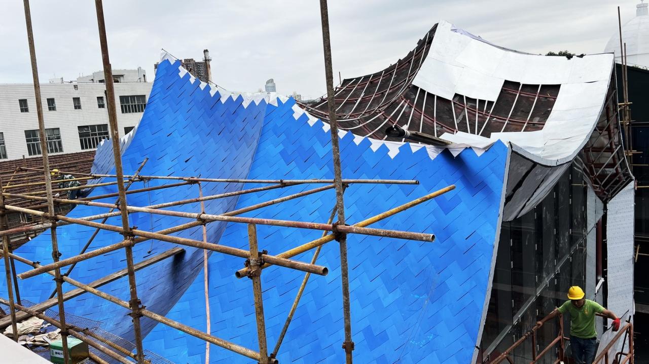 BIM建筑|青丘和白崖：仿佛海浪一般起伏的蓝色山丘下是我们“摇摇摆摆的人间” / Wutopia Lab