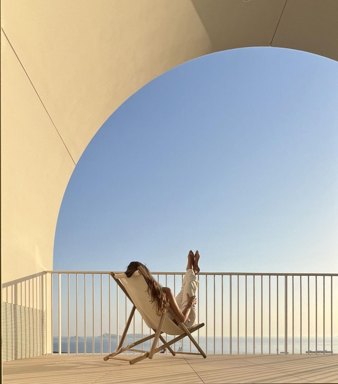 BIM建筑|414 个拱顶，‘蓝色之门’住宅 / PietriArchitectes