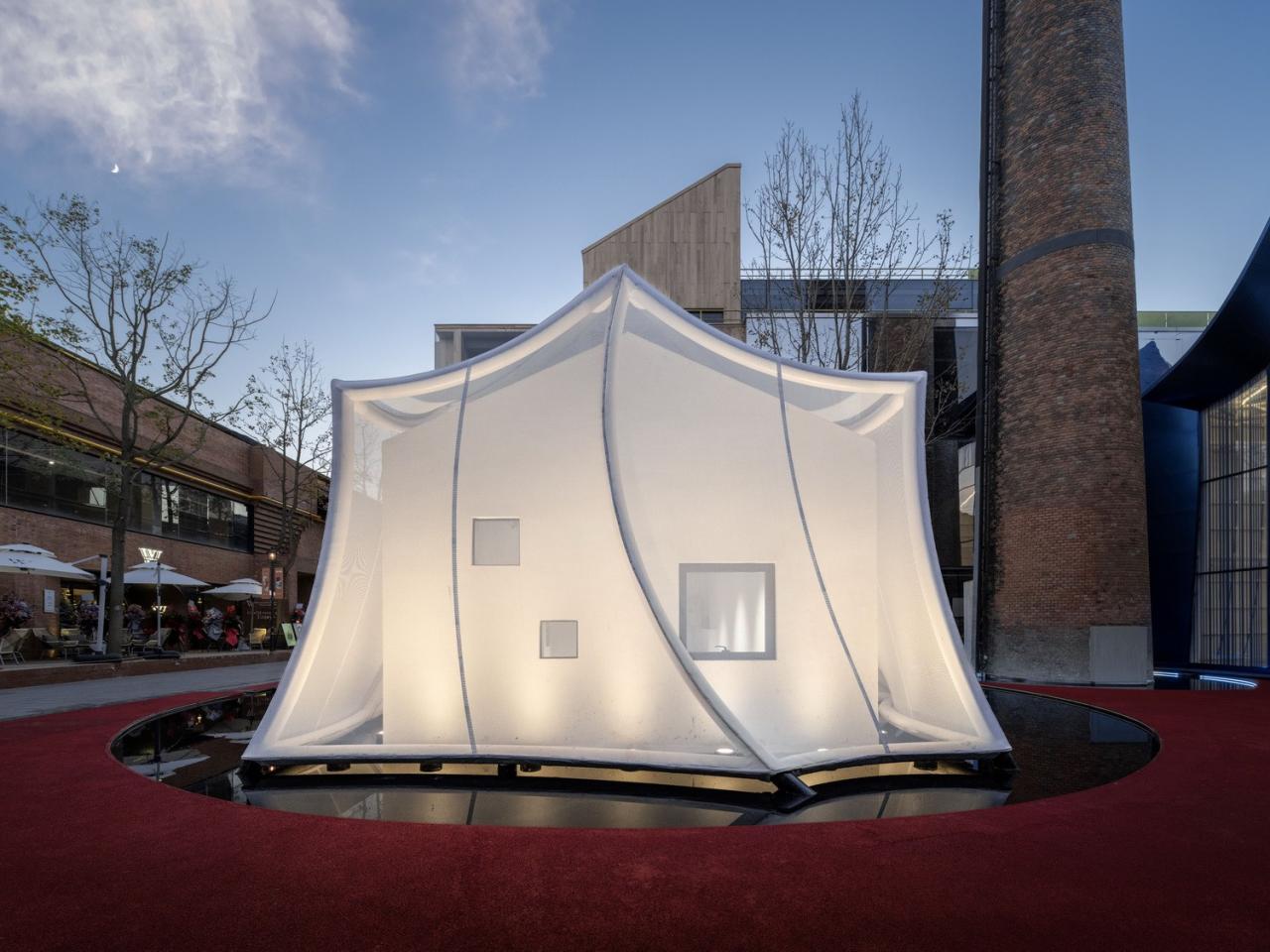 BIM建筑|青丘和白崖：仿佛海浪一般起伏的蓝色山丘下是我们“摇摇摆摆的人间” / Wutopia Lab