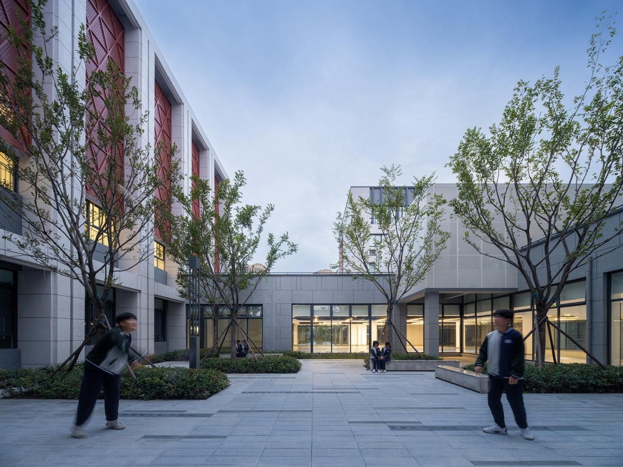 BIM建筑|河南安阳振中学校 / 山东建筑大学建筑城规学院象外营造工作室