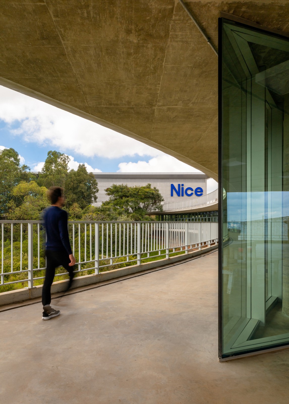 BIM建筑|Nice集团巴西总部 / MCA