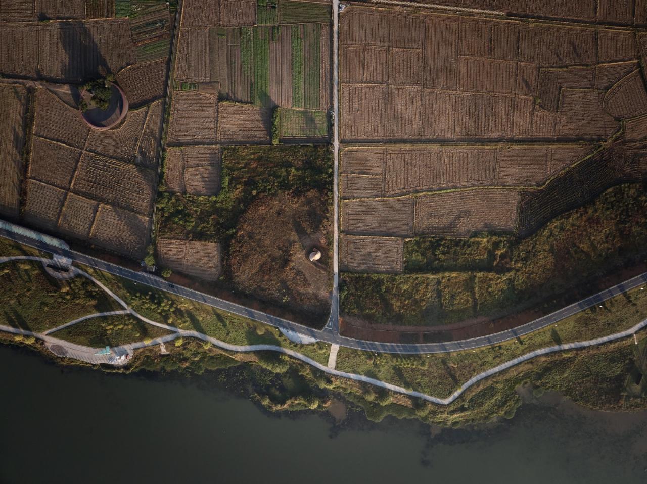 BIM建筑|红砖概念图书馆 / HCCH合尘建筑