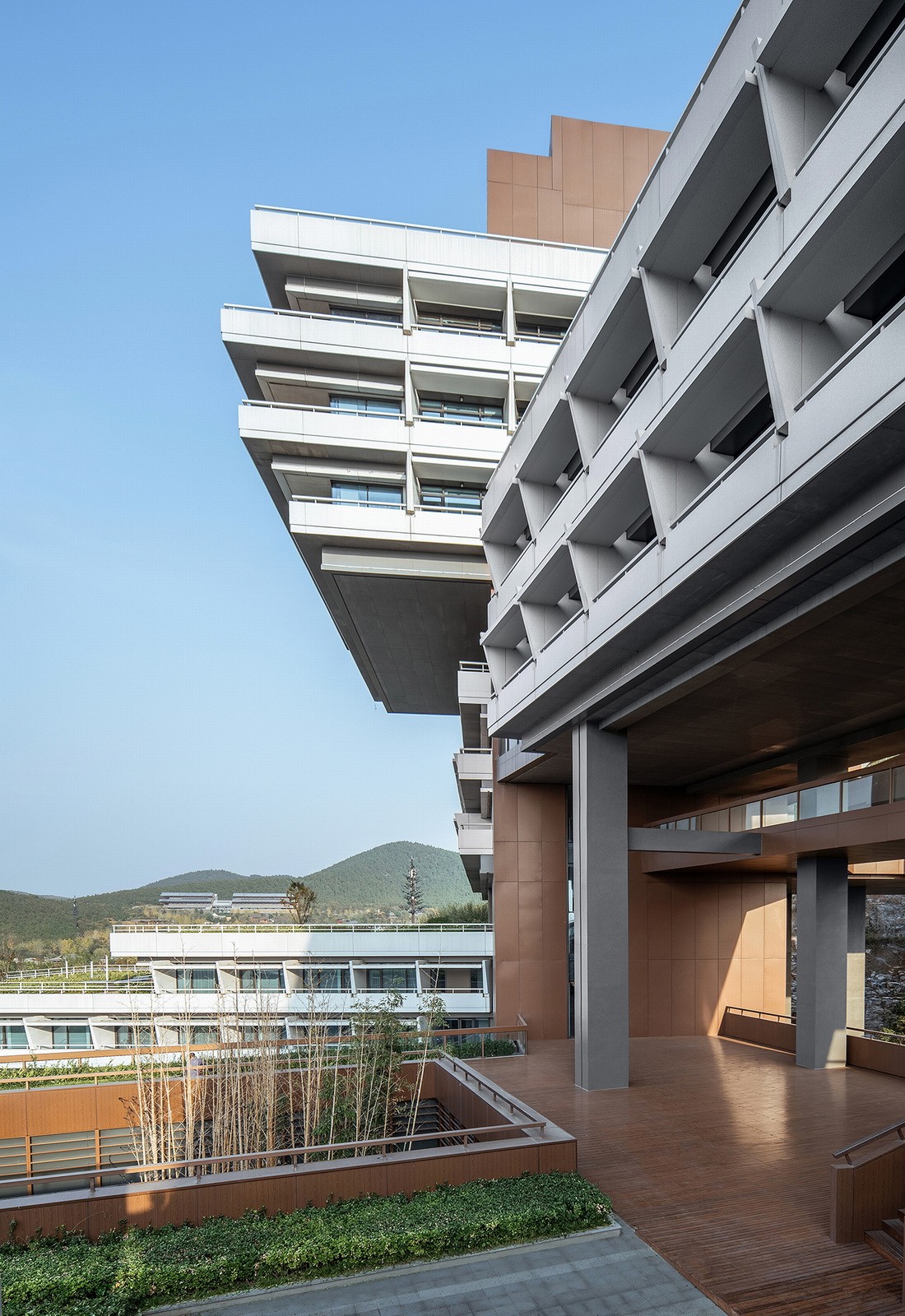 BIM建筑|徐州园博园宕口酒店 / 筑境设计