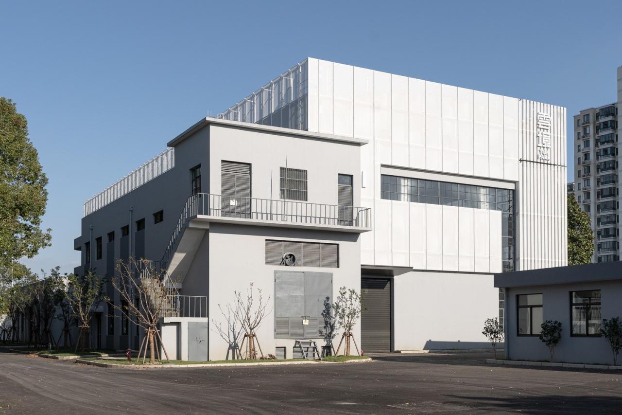 BIM建筑|漂浮盒子：云境未来产业园区 / 格筑设计