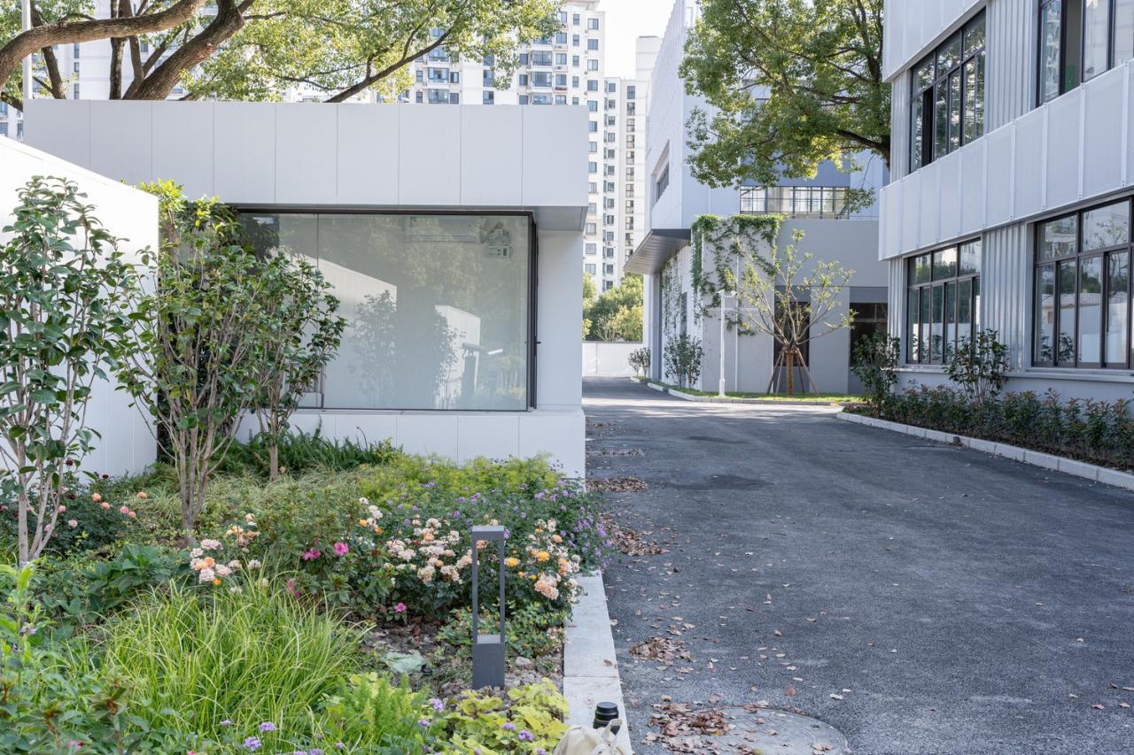 BIM建筑|漂浮盒子：云境未来产业园区 / 格筑设计