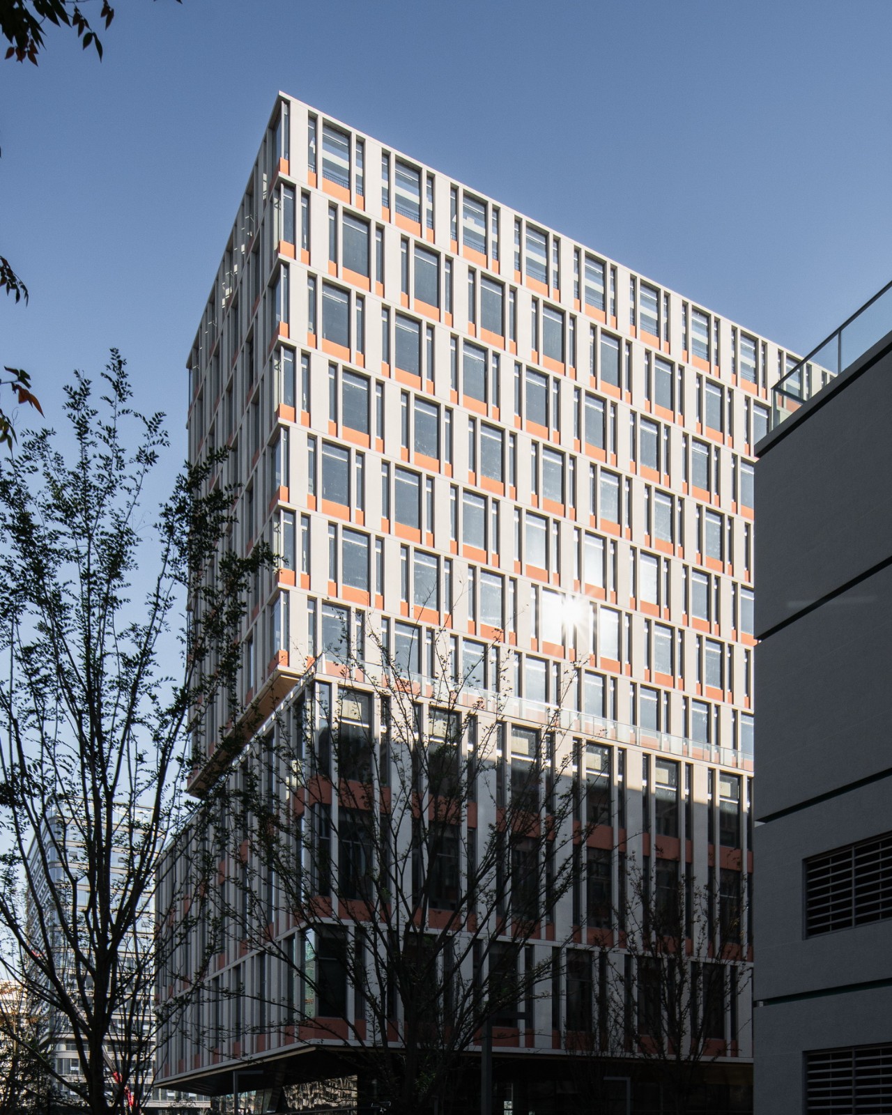 BIM建筑|工业上楼 模式迭代：杭州中节能（富阳）环保产业园 / line+孟凡浩新作