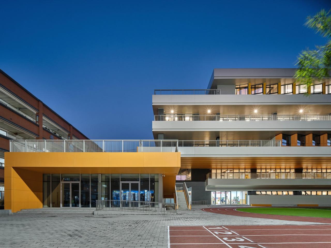 BIM建筑|西安市未央路小学综合楼 / 中国建筑西北设计研究院 屈培青工作室