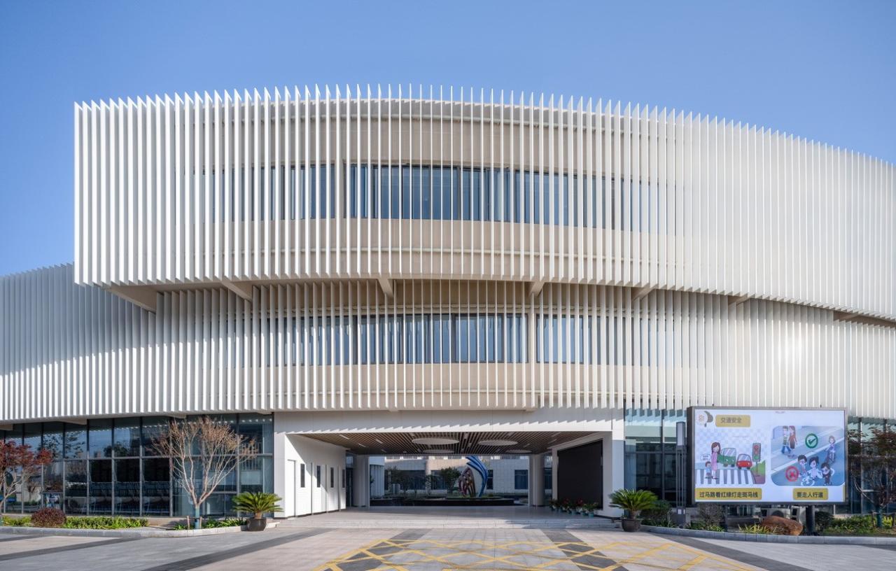 BIM建筑|扬名实验学校 / 米丈建筑