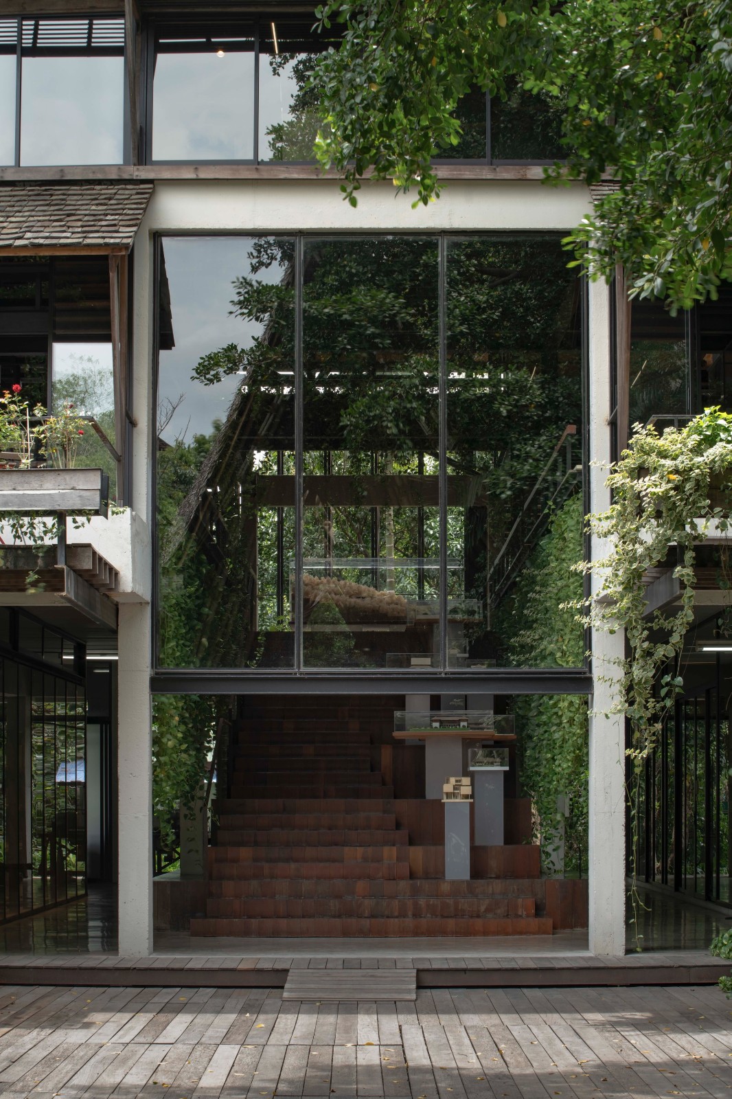 BIM建筑|建筑师们社区生活，Rabindhorn 大楼 / Arsomsilp Community and Environmental Architect