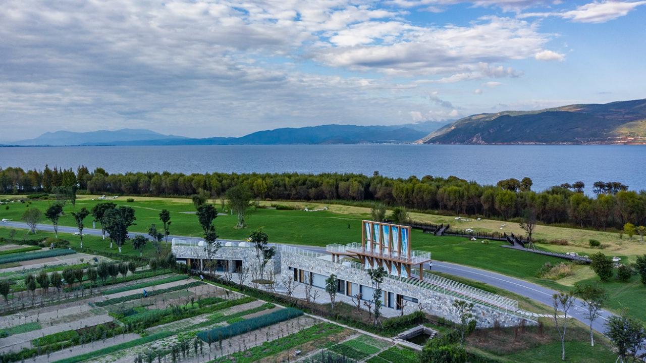 BIM建筑|帆的乡愁：环洱海生态廊道五号驿站 / 三文建筑