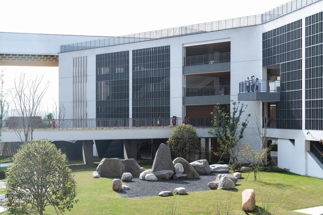 BIM建筑|杭州中泰中学建筑设计 / LZGC量子构城设计事务所+浙江建院建筑规划设计院