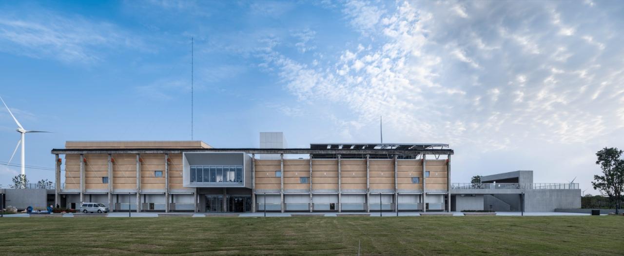 BIM建筑|苏州相城区阳澄湖镇大闸蟹文化园 / 九城都市