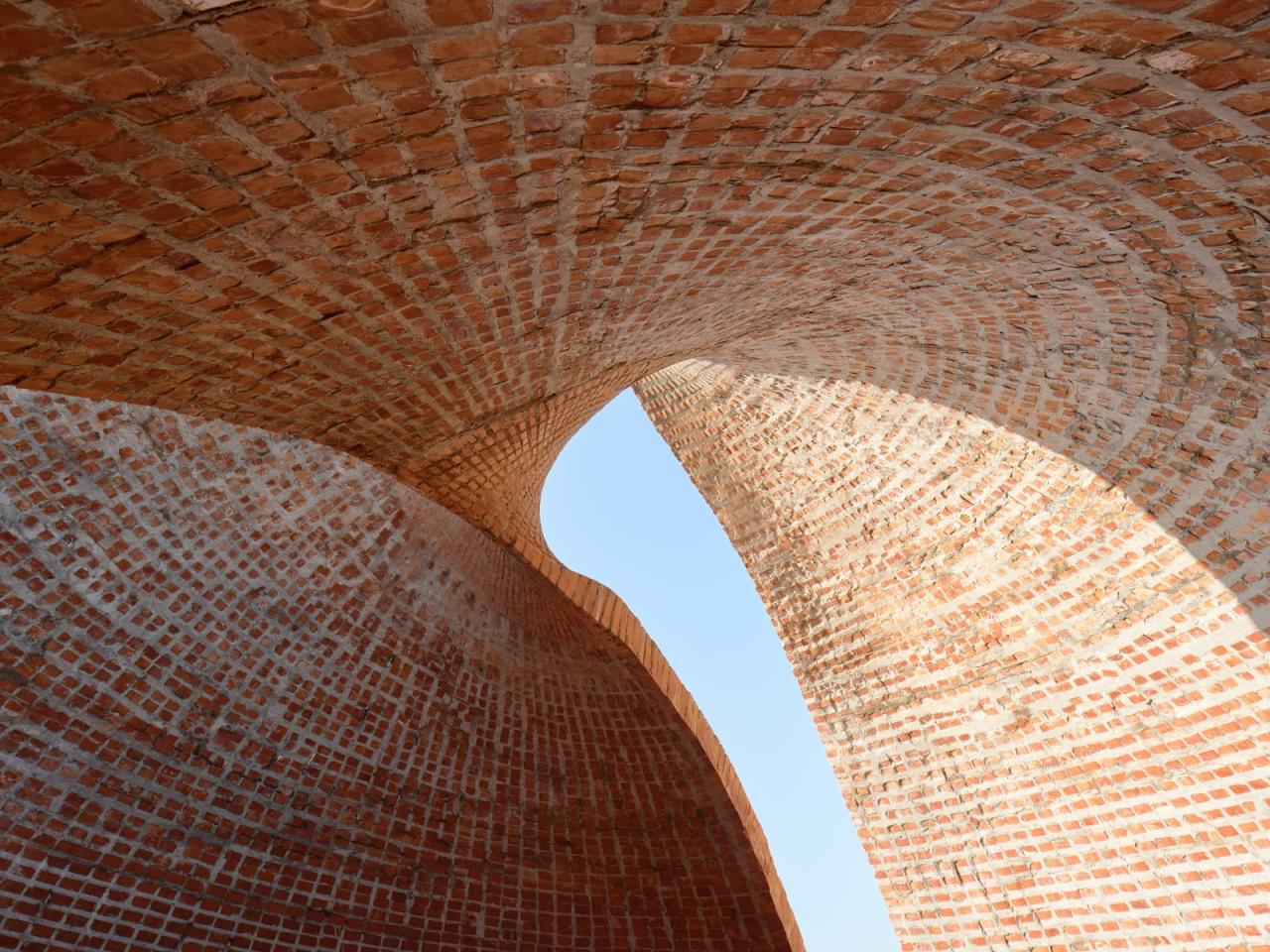 BIM建筑|红砖概念图书馆 / HCCH合尘建筑