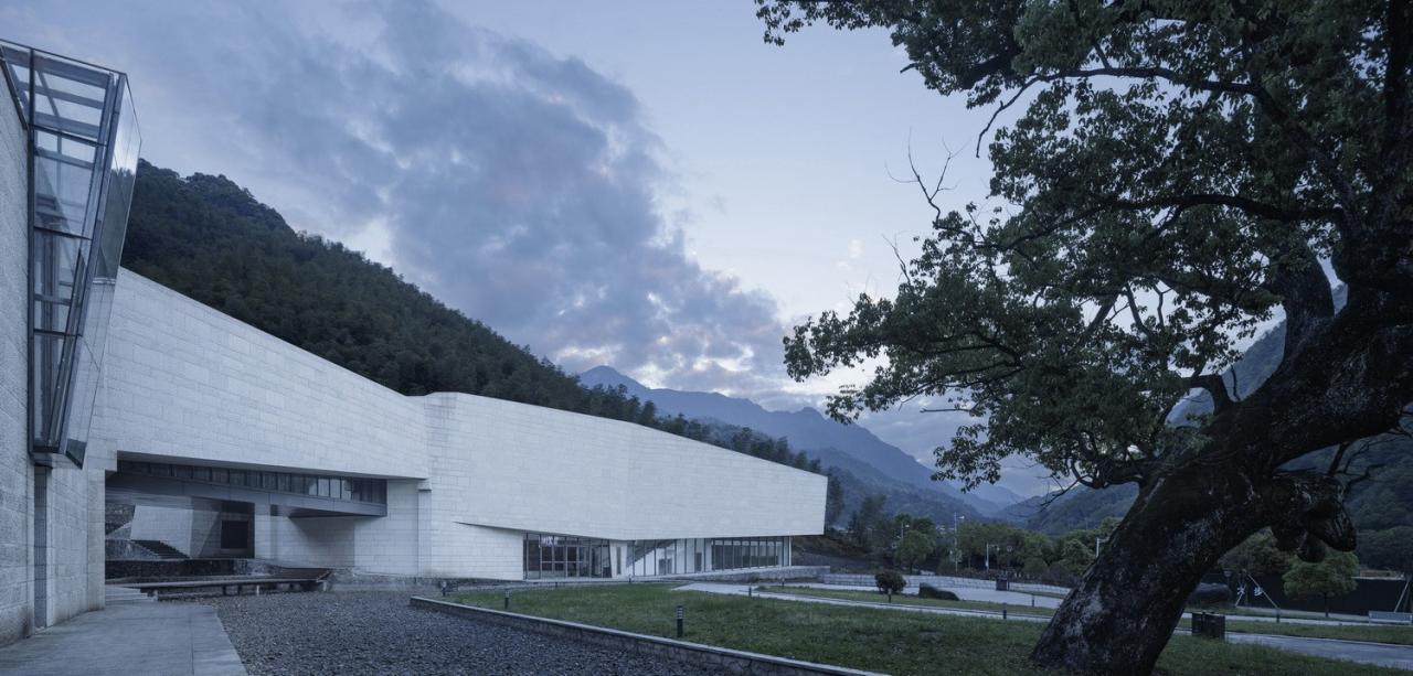 BIM建筑|“地”之书写——三清山地质博物馆设计思考 / 浙江大学建筑设计研究院