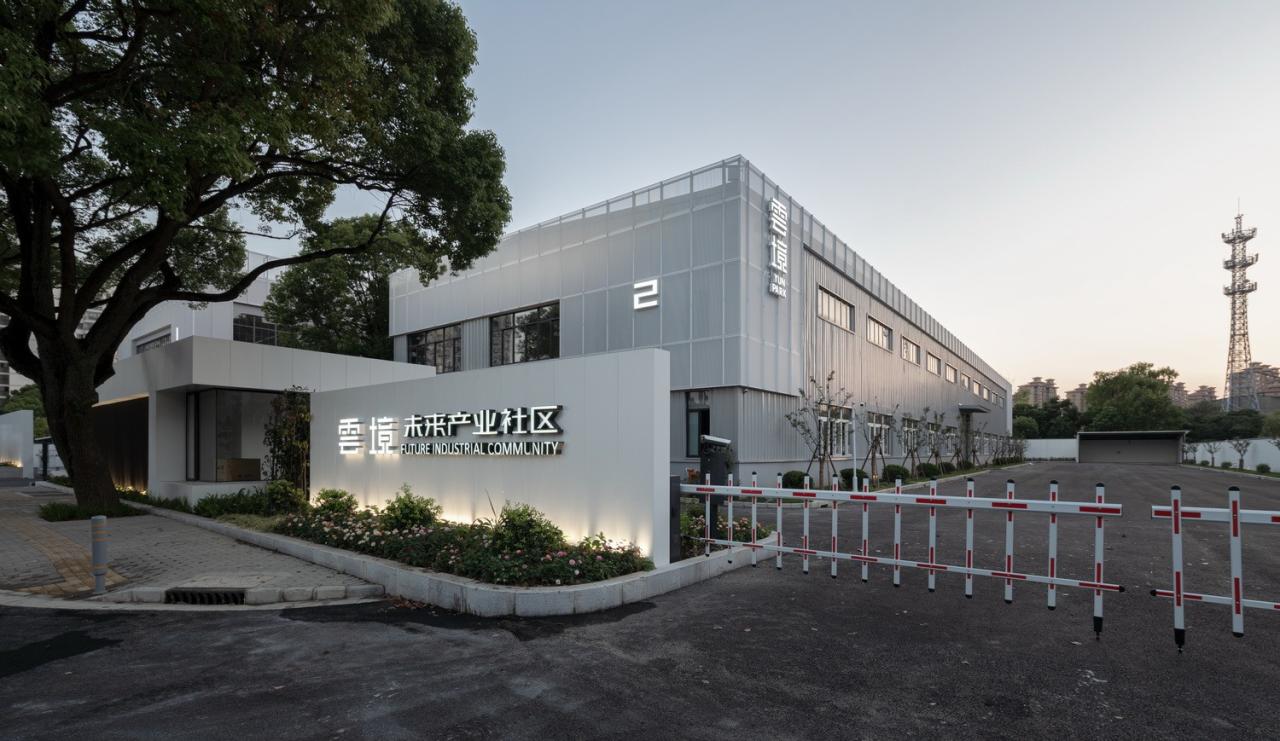 BIM建筑|漂浮盒子：云境未来产业园区 / 格筑设计