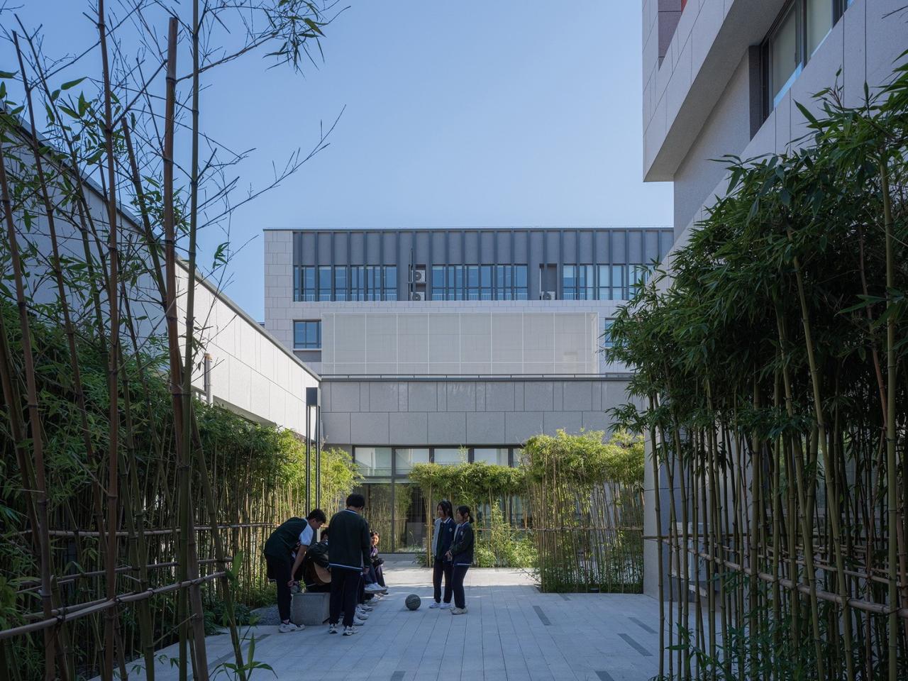 BIM建筑|河南安阳振中学校 / 山东建筑大学建筑城规学院象外营造工作室