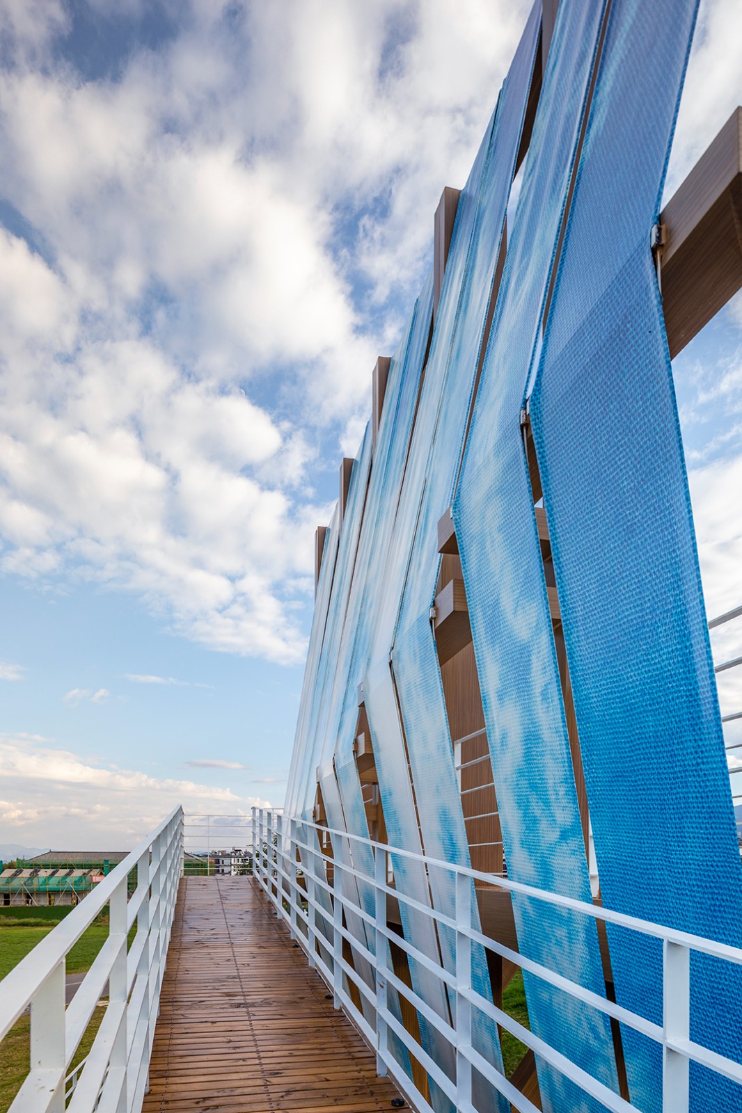 BIM建筑|帆的乡愁：环洱海生态廊道五号驿站 / 三文建筑