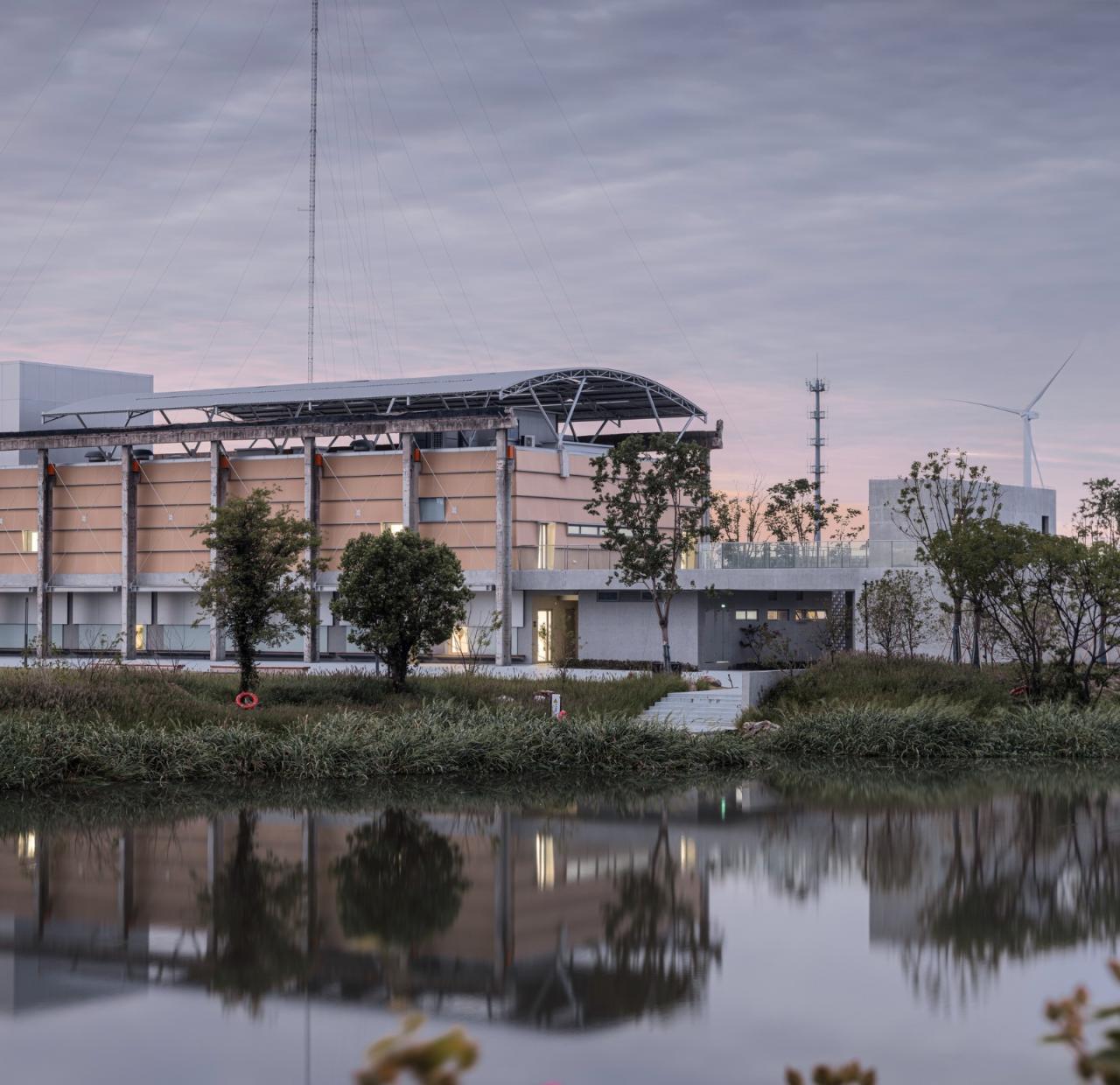 BIM建筑|苏州相城区阳澄湖镇大闸蟹文化园 / 九城都市