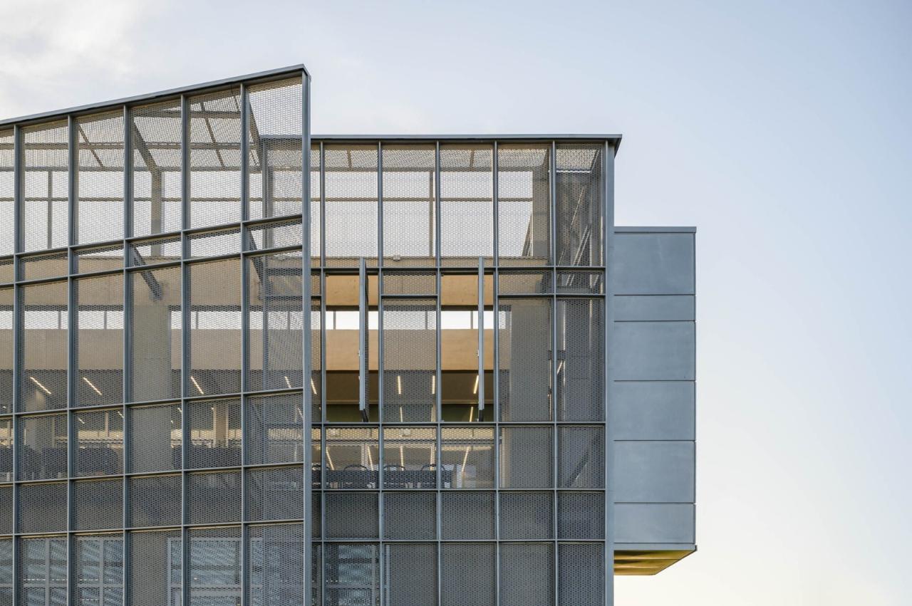 BIM建筑|生物制药总部 / Santiago Viale Lescano + Juan Manuel Juárez