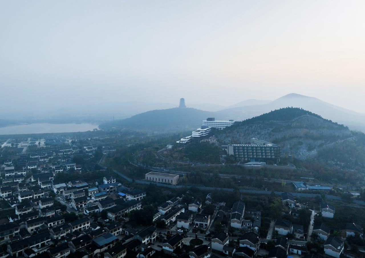 BIM建筑|徐州园博园宕口酒店 / 筑境设计