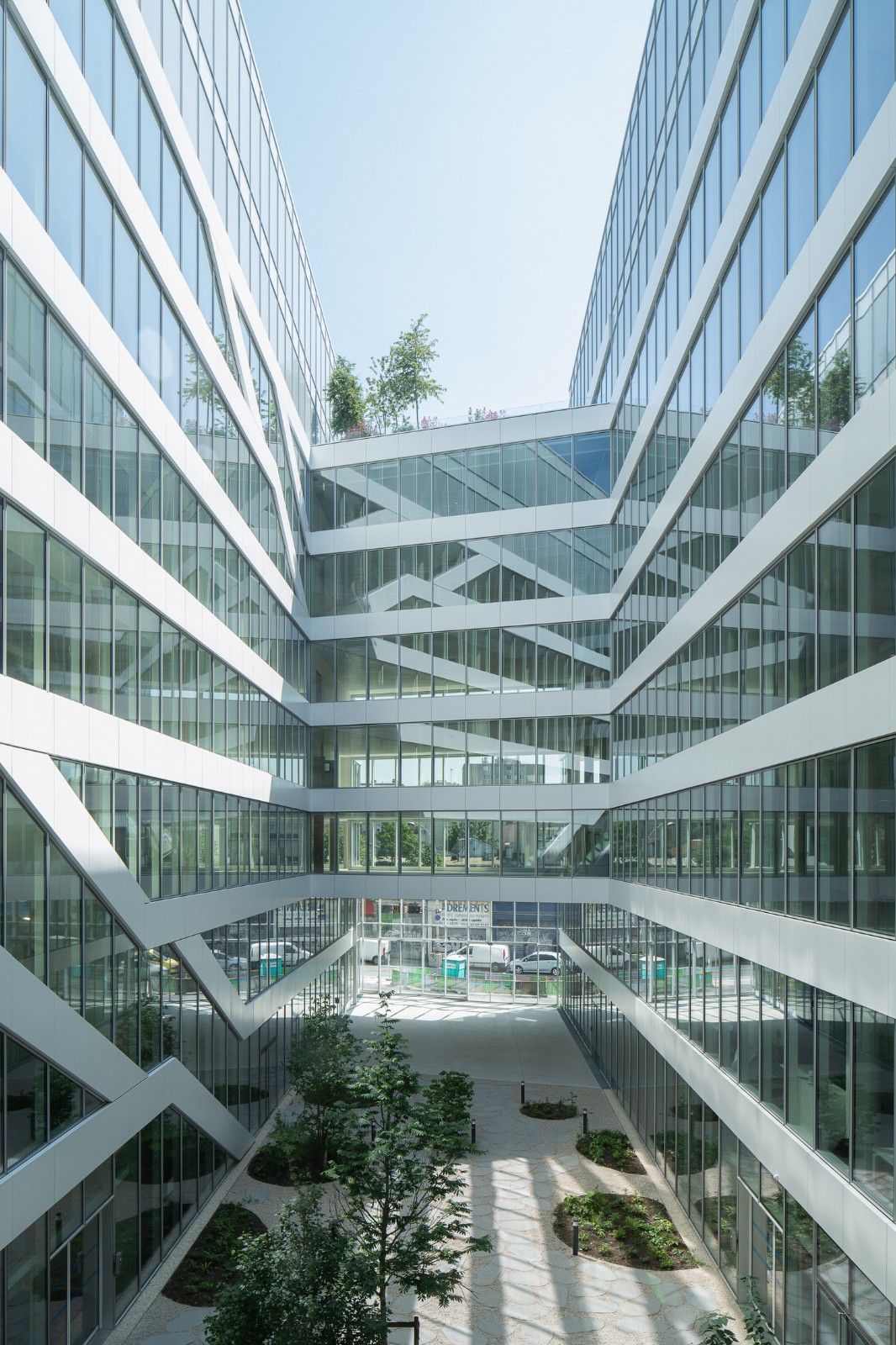 BIM建筑|奇妙大楼 / Coldefy