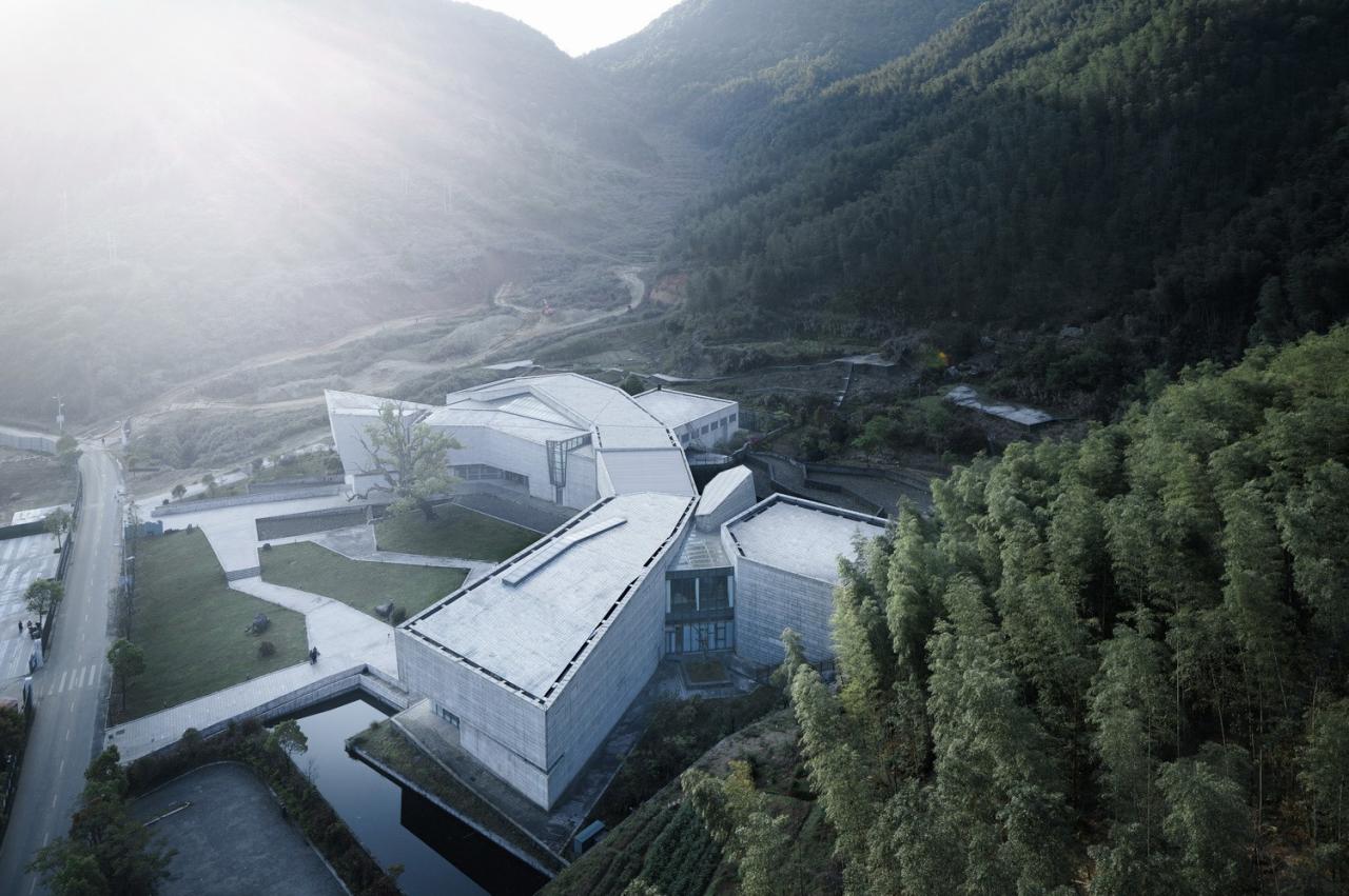 BIM建筑|“地”之书写——三清山地质博物馆设计思考 / 浙江大学建筑设计研究院