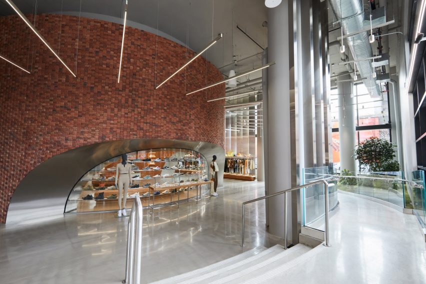 BIM建筑|Kith为其威廉斯堡店营造“工业氛围”