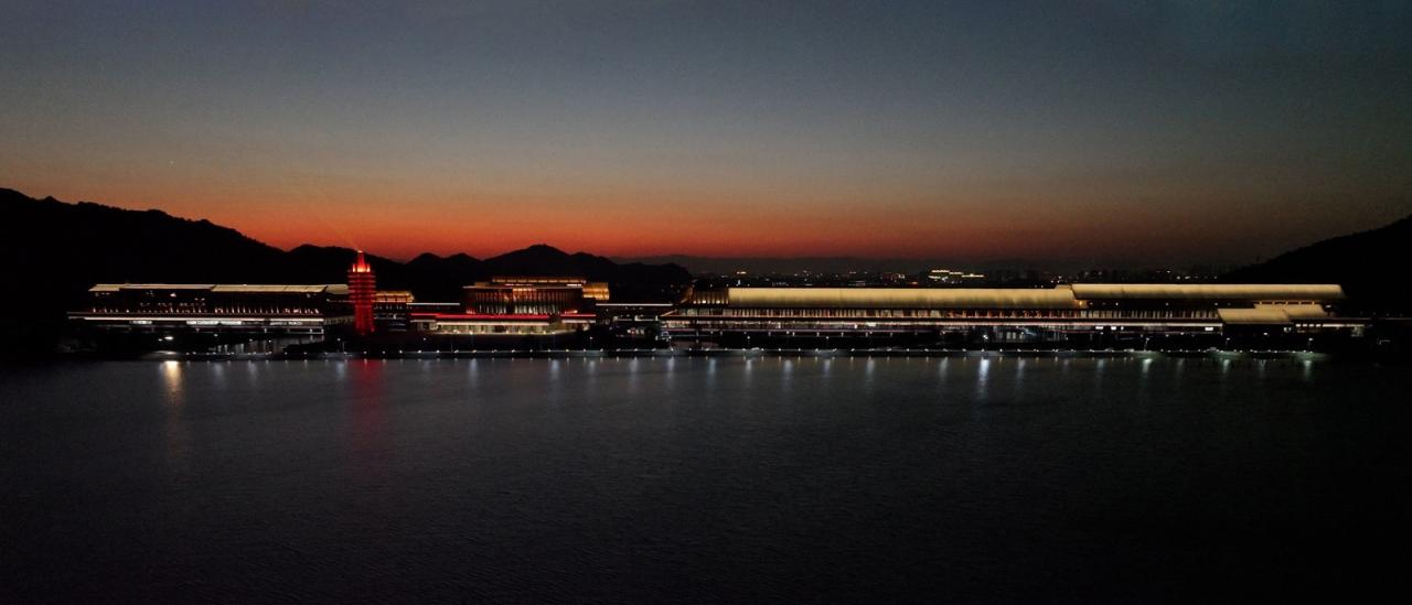 BIM建筑|稻田与廊桥 - 宁波国际会议中心 / 汤桦建筑设计