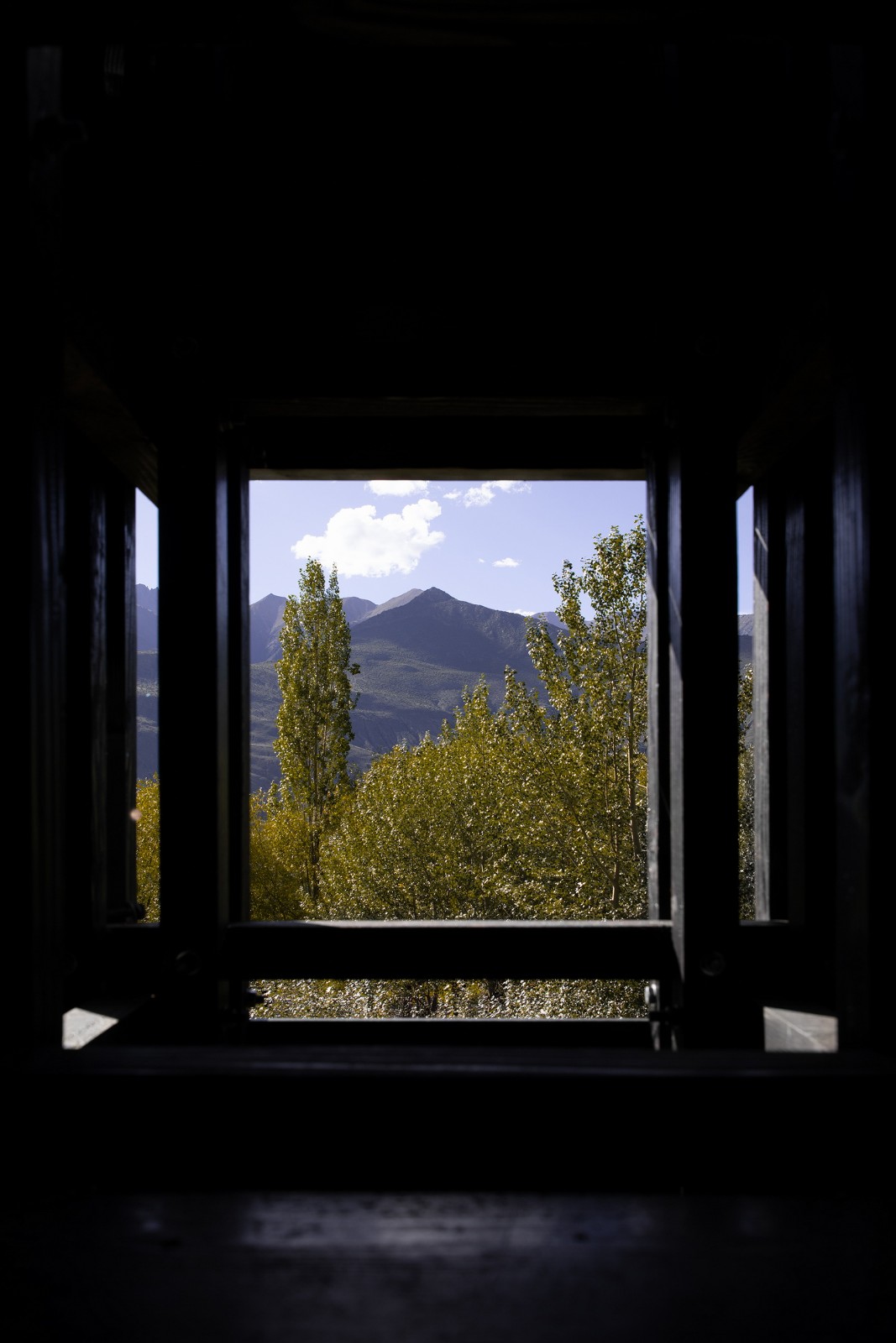 BIM建筑|西藏山南观蜂小屋 / 月壤建筑