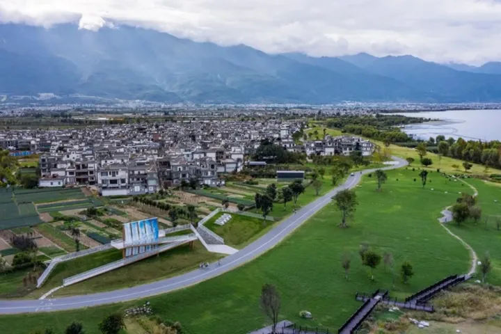 BIM建筑|帆的乡愁：环洱海生态廊道五号驿站 / 三文建筑