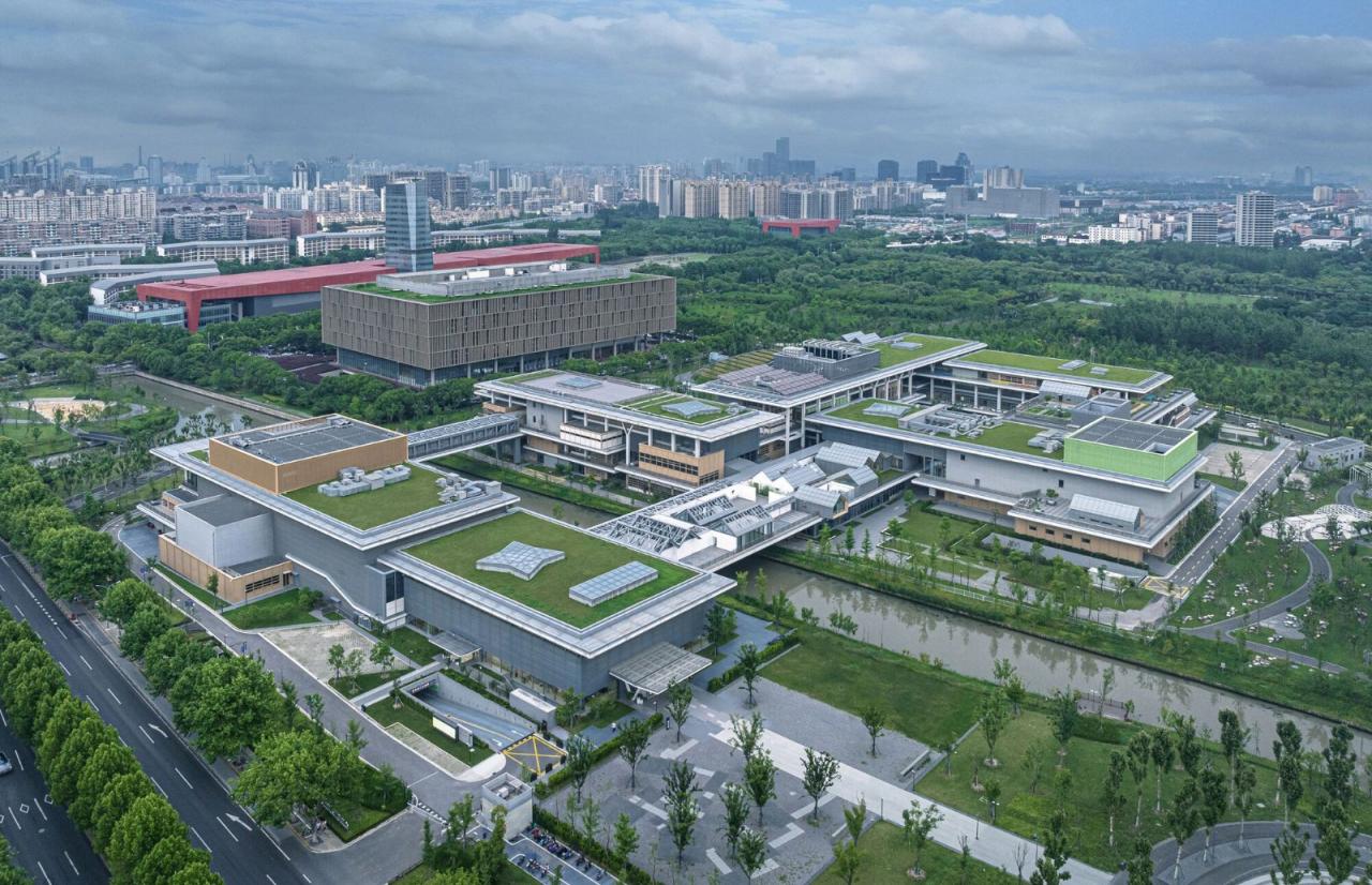 BIM建筑|浦东新区青少年活动中心和群众艺术馆 / 山水秀建筑事务所